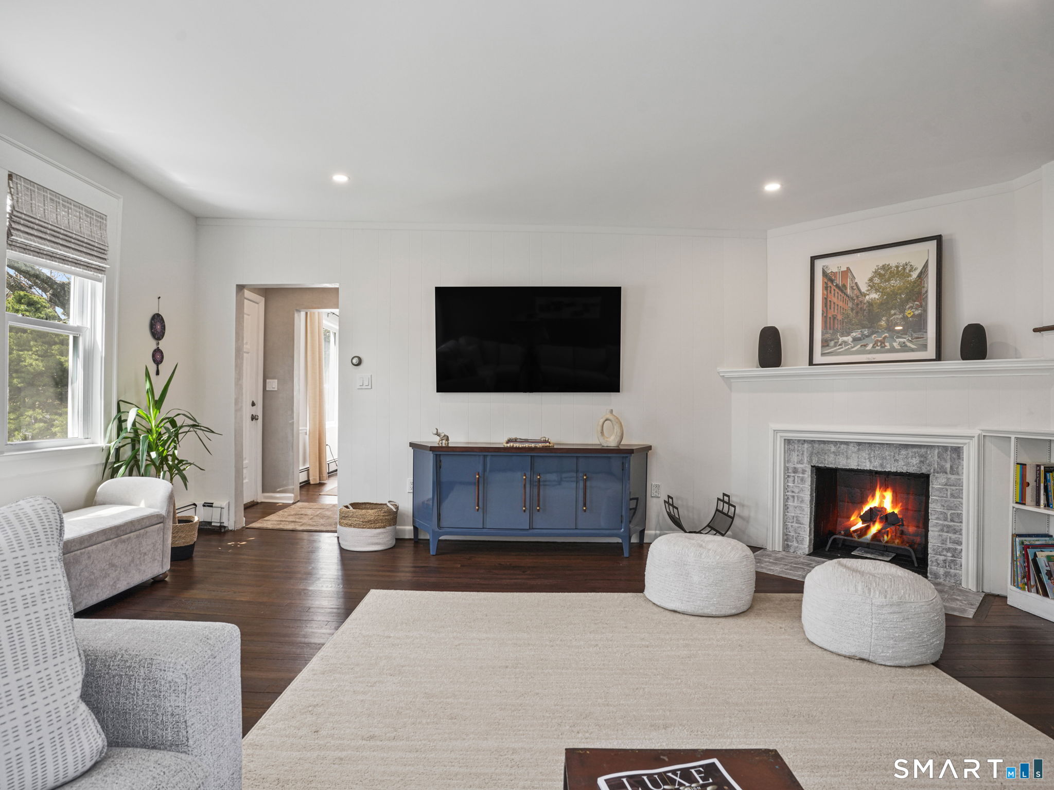 91 Clovelly Road Stamford, CT 06902 - Photo 7 of 39