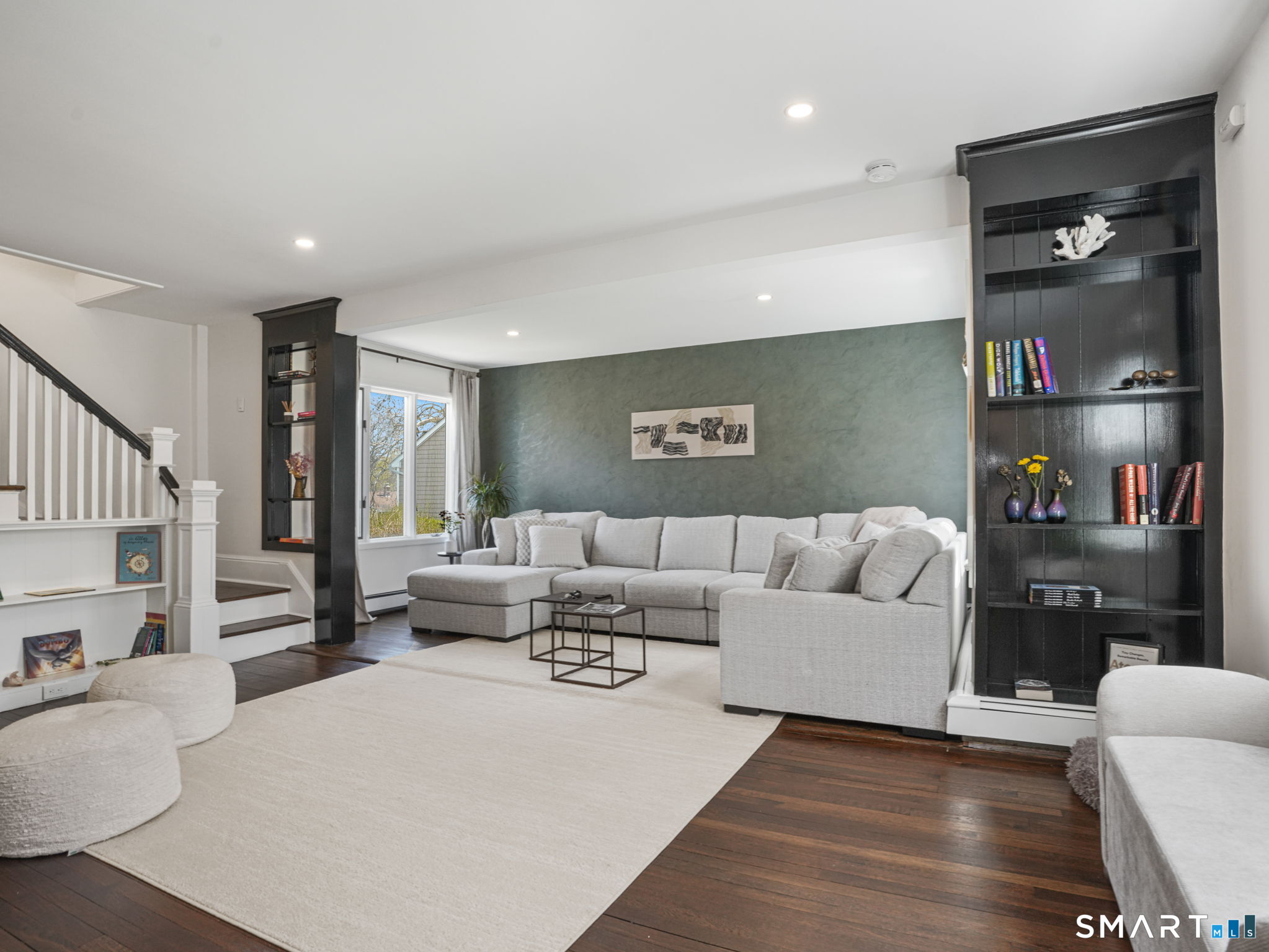 91 Clovelly Road Stamford, CT 06902 - Photo 8 of 39