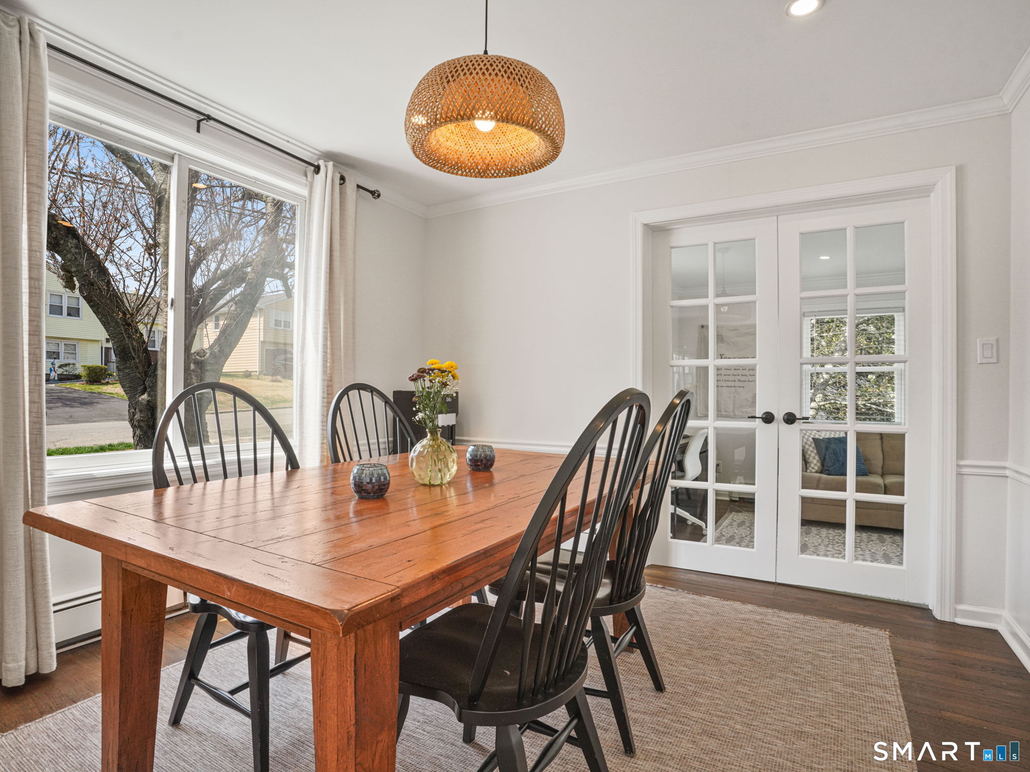 91 Clovelly Road Stamford, CT 06902 - Photo 10 of 39