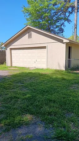 $1,700 | 1918 Highway 259, Diana, TX 75640