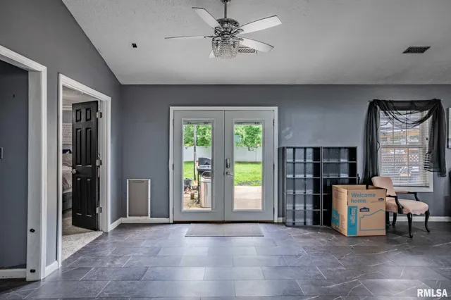 $318,000 | 1710 George Sims Road, Marion, IL 62959