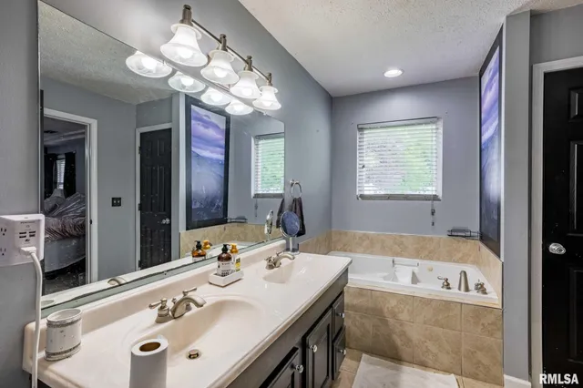 $318,000 | 1710 George Sims Road, Marion, IL 62959