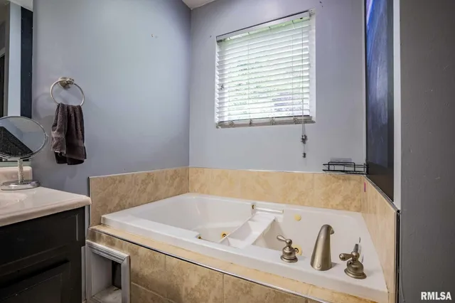 $318,000 | 1710 George Sims Road, Marion, IL 62959