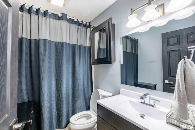 $318,000 | 1710 George Sims Road, Marion, IL 62959