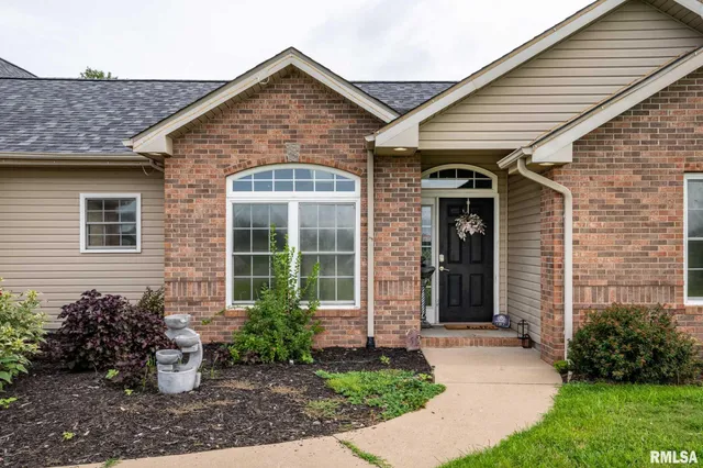 $318,000 | 1710 George Sims Road, Marion, IL 62959