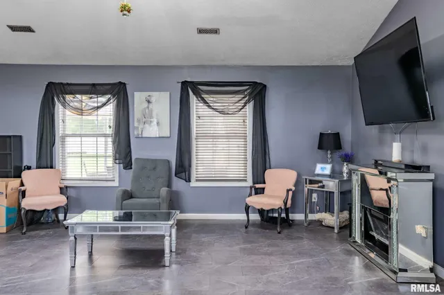 $318,000 | 1710 George Sims Road, Marion, IL 62959