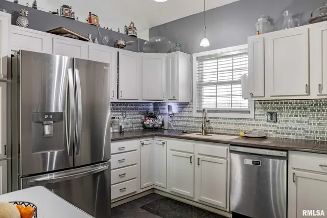 $318,000 | 1710 George Sims Road, Marion, IL 62959