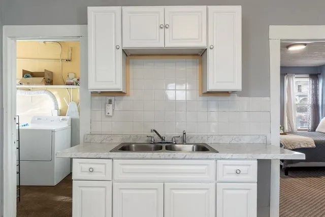 $869,998 | 14 Hancock Street, Worcester, MA 01610