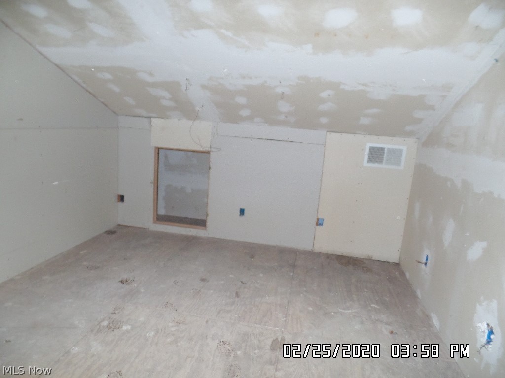 4044 Gray Road Kimbolton, OH 43749 - Photo 15 of 21 Gallery Image 15