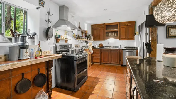 $999,000 | 7456 Sir Francis Drake Boulevard, Lagunitas, CA 94938