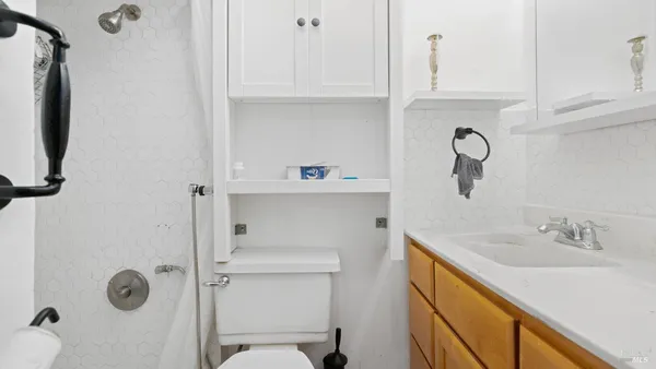 $999,000 | 7456 Sir Francis Drake Boulevard, Lagunitas, CA 94938