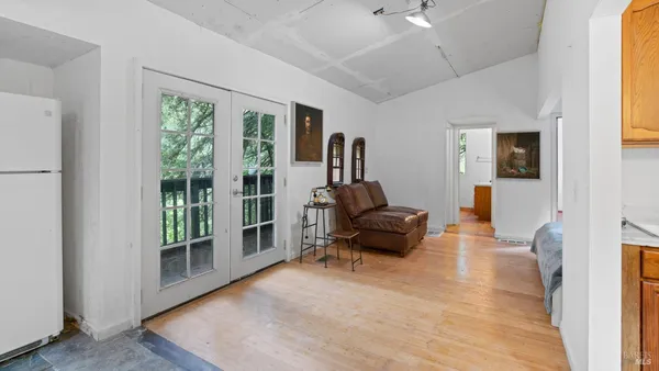 $999,000 | 7456 Sir Francis Drake Boulevard, Lagunitas, CA 94938