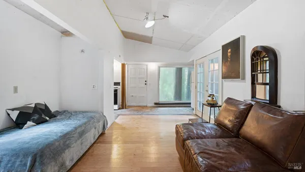 $999,000 | 7456 Sir Francis Drake Boulevard, Lagunitas, CA 94938