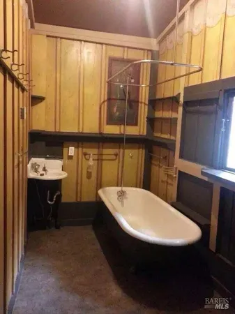 $999,000 | 7456 Sir Francis Drake Boulevard, Lagunitas, CA 94938