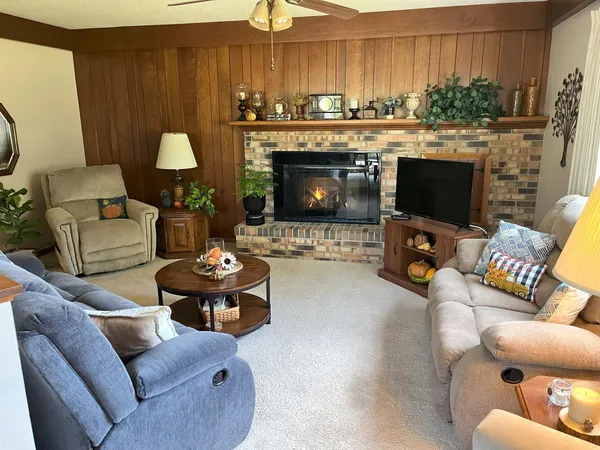 $239,900 | 944 South Hampton Street, Fairmont, MN 56031