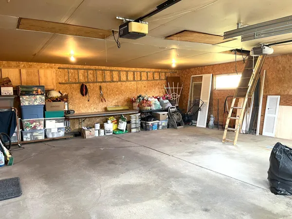 $239,900 | 944 South Hampton Street, Fairmont, MN 56031