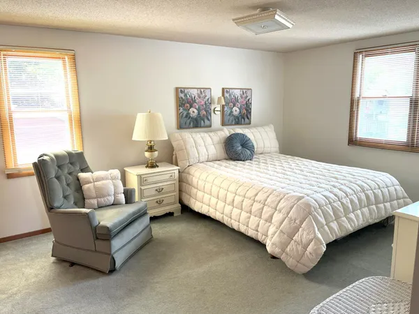 $239,900 | 944 South Hampton Street, Fairmont, MN 56031