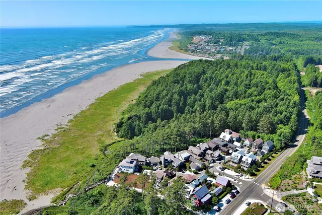 $785,000 | 57 Koala Lane, Pacific Beach, WA 98571