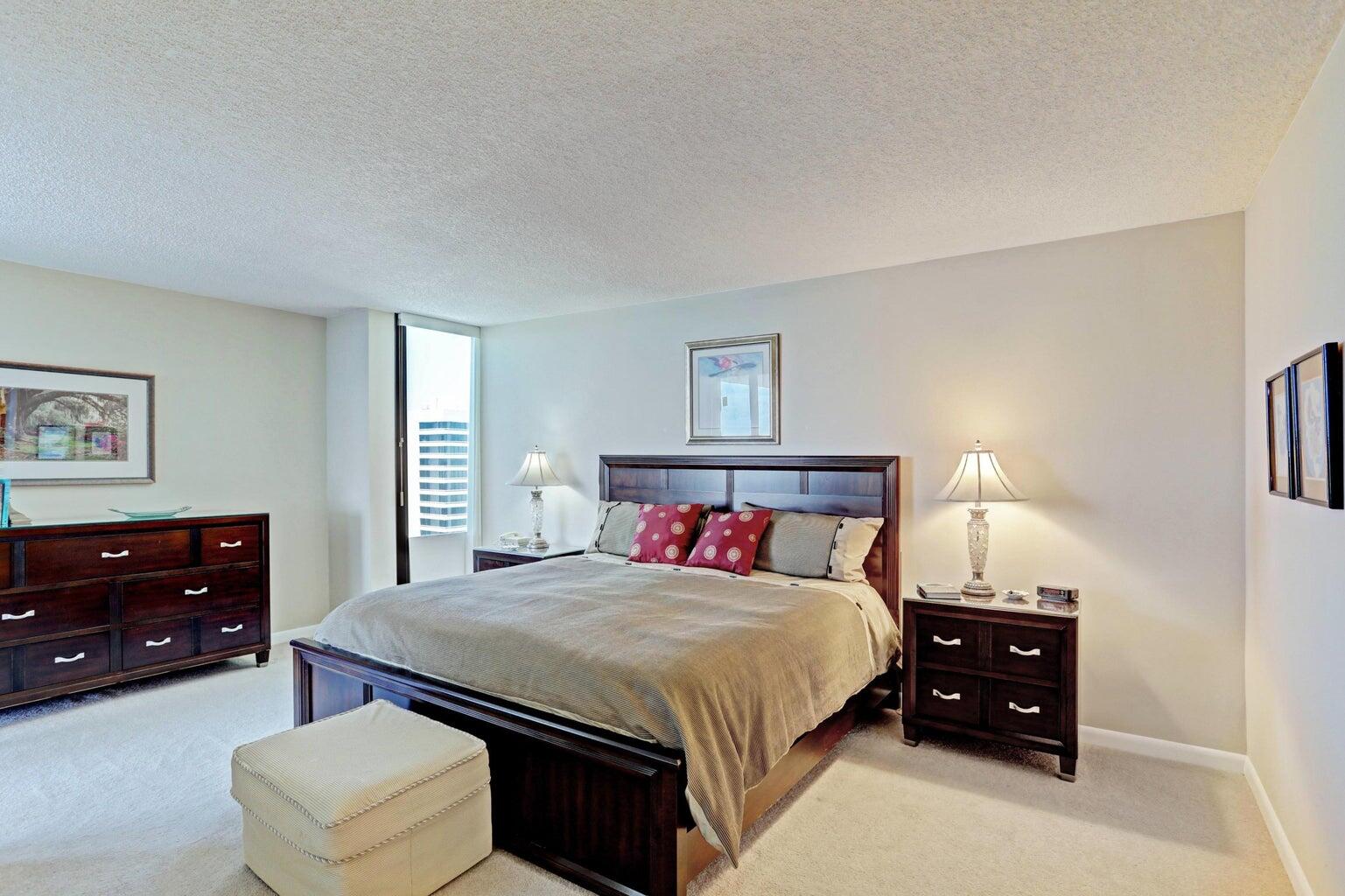 5510 North Ocean Drive, Unit 17D Singer Island, FL 33404 - Photo 28 of 57 20210409115529439433000000-o
