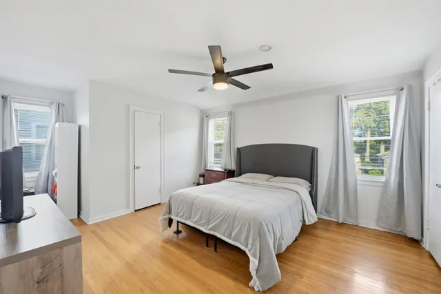 $260,000 | 3043 96th Place, Evergreen Park, IL 60805