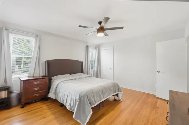 $260,000 | 3043 96th Place, Evergreen Park, IL 60805