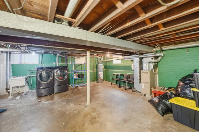 $260,000 | 3043 96th Place, Evergreen Park, IL 60805