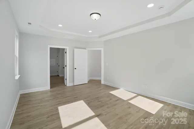 $562,500 | 3319 Whispering Crk Drive, Wesley Chapel, NC 28079