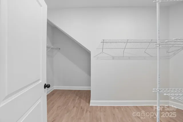 $562,500 | 3319 Whispering Crk Drive, Wesley Chapel, NC 28079