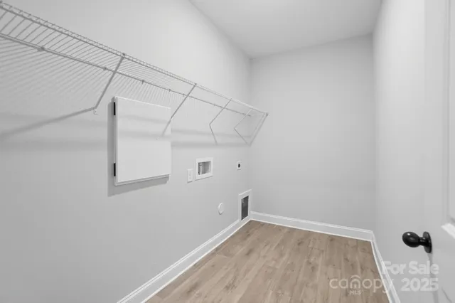 $562,500 | 3319 Whispering Crk Drive, Wesley Chapel, NC 28079