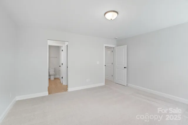 $562,500 | 3319 Whispering Crk Drive, Wesley Chapel, NC 28079