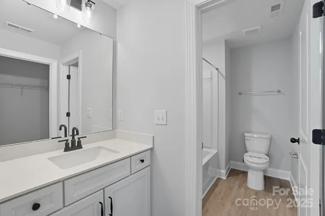 $562,500 | 3319 Whispering Crk Drive, Wesley Chapel, NC 28079