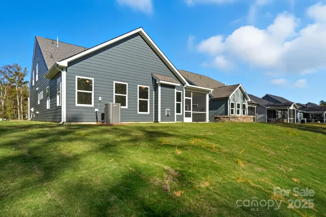 $562,500 | 3319 Whispering Crk Drive, Wesley Chapel, NC 28079