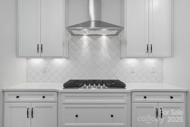 $562,500 | 3319 Whispering Crk Drive, Wesley Chapel, NC 28079