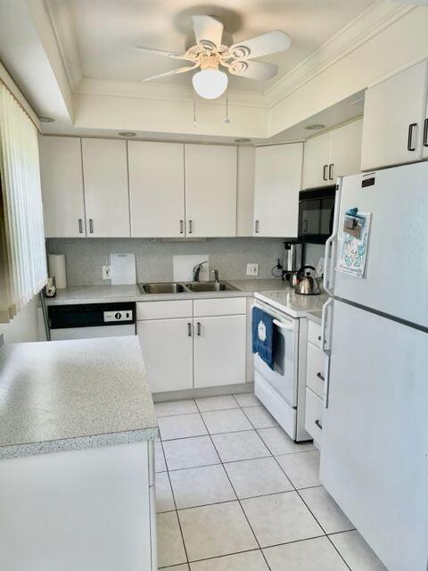 1 Suffolk A Boca Raton, FL 33434 - Photo 2 of 38 Kitchen