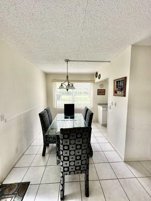 1 Suffolk A Boca Raton, FL 33434 - Photo 6 of 38 Dining Area