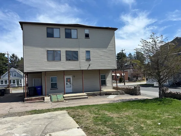 $2,500 | 24-26 Cedar Street, Unit 2, Milford, MA 01757