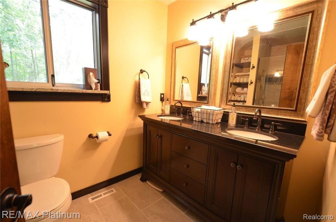 4726 East Clyde Road Howell, MI 48855 - Photo 16 of 35 4726 East Clyde Rd. Interior 24_preview