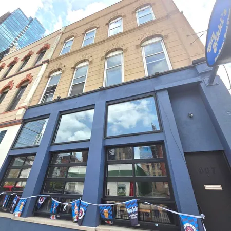 $2,595 | 607 North Wells Street, Unit 3F3R, Chicago, IL 60654