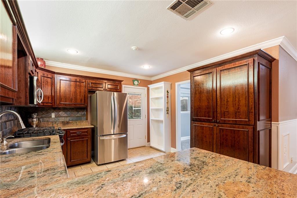 3533 North Labarre Road Metairie, LA 70002 - Photo 6 of 19 Gallery Image 6