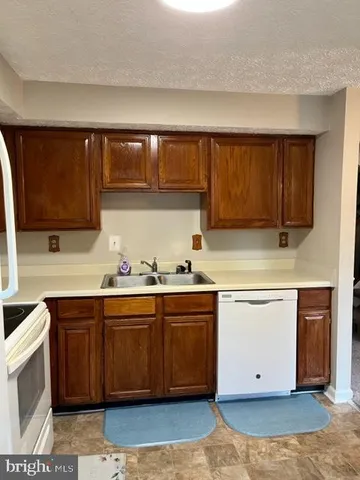 $2,275 | 3617 Laurel View Court, Laurel, MD 20724