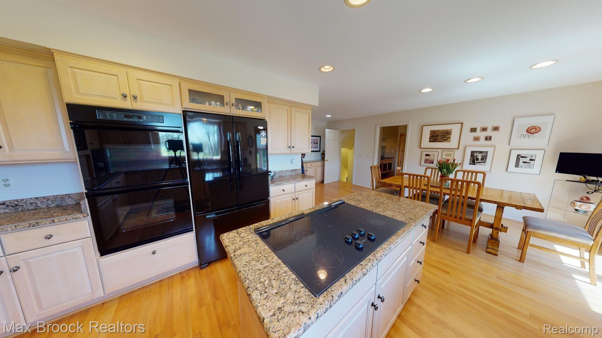 4146 Nearbrook Road Bloomfield Hills, MI 48302 - Photo 10 of 67 Kitchen 1.jpg