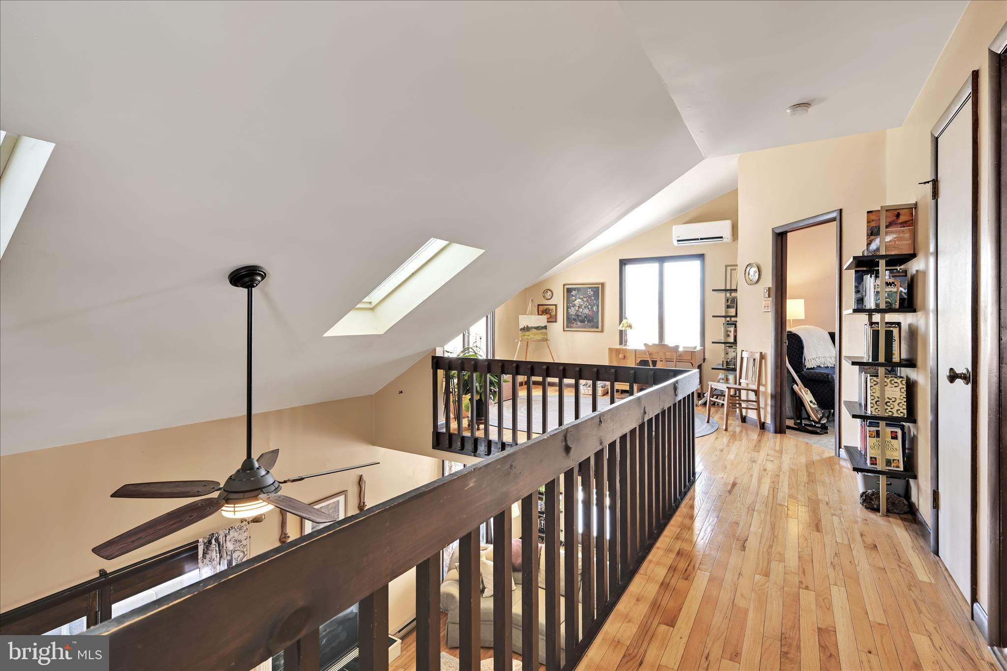 337 Berry Mountain Road Millersburg, PA 17061 - Photo 22 of 40 Hallway