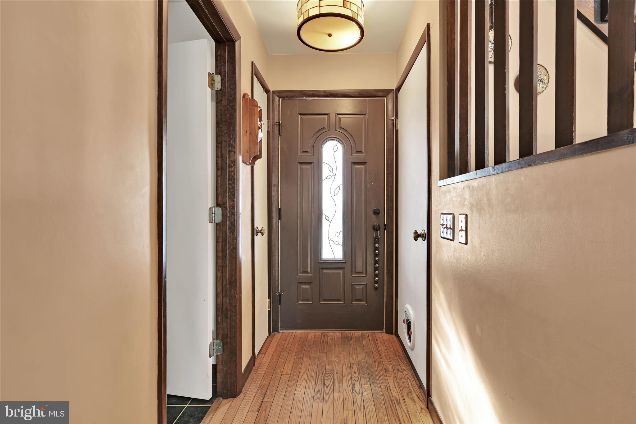 337 Berry Mountain Road Millersburg, PA 17061 - Photo 3 of 40 Foyer