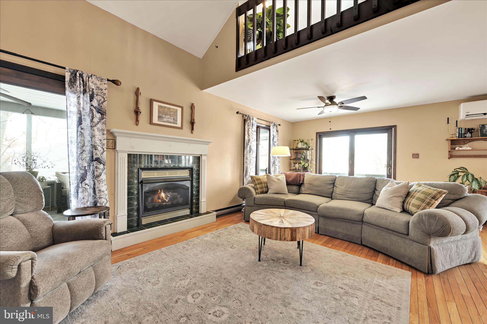 337 Berry Mountain Road Millersburg, PA 17061 - Photo 5 of 40 Living Room