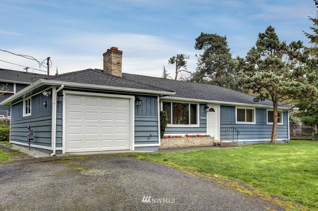 3704 Talbot Road South Renton, WA 98055 - Photo 2 of 16
