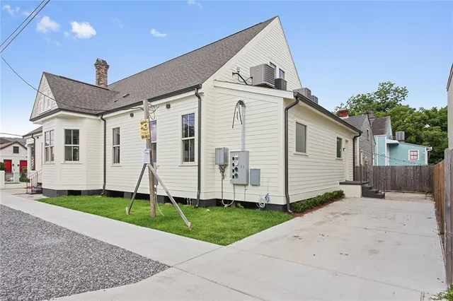 $3,200 | 4133-35 Iberville Street, Unit 4133A, New Orleans, LA 70119