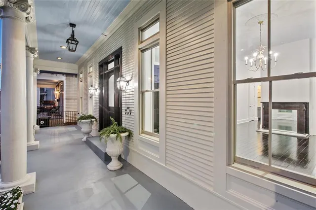 $3,200 | 4133-35 Iberville Street, Unit 4133A, New Orleans, LA 70119