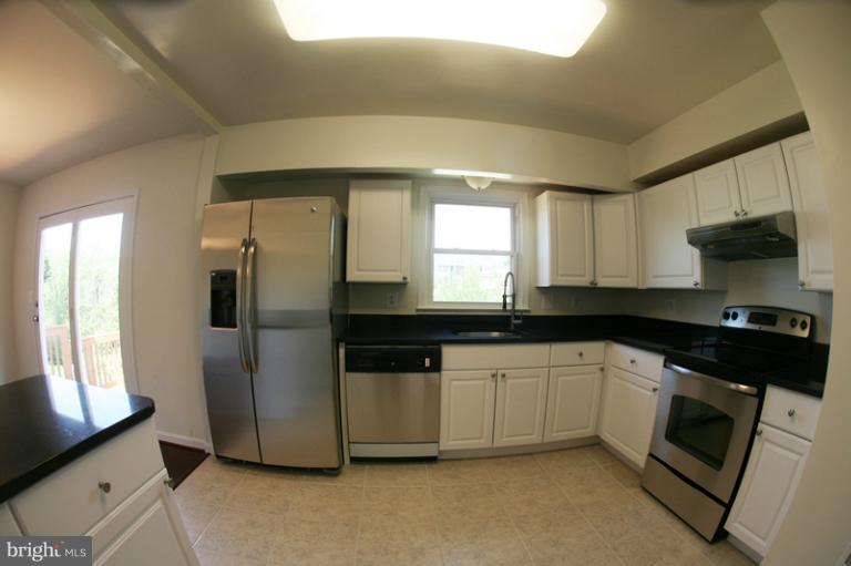2115 Sebastian Road Fredericksburg, VA 22405 - Photo 14 of 29 Kitchen