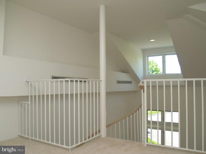 4 Dey Farm Road Princeton Junction, NJ 08550 - Photo 14 of 25 Gallery Image 14