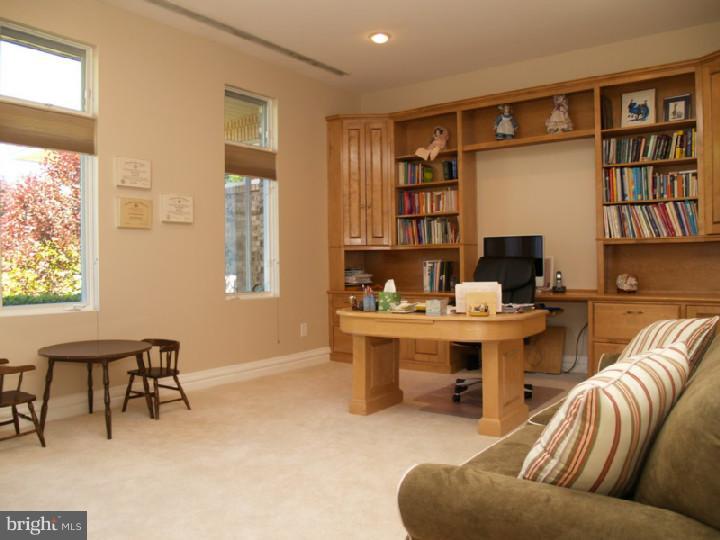 4 Dey Farm Road Princeton Junction, NJ 08550 - Photo 18 of 25 Gallery Image 18